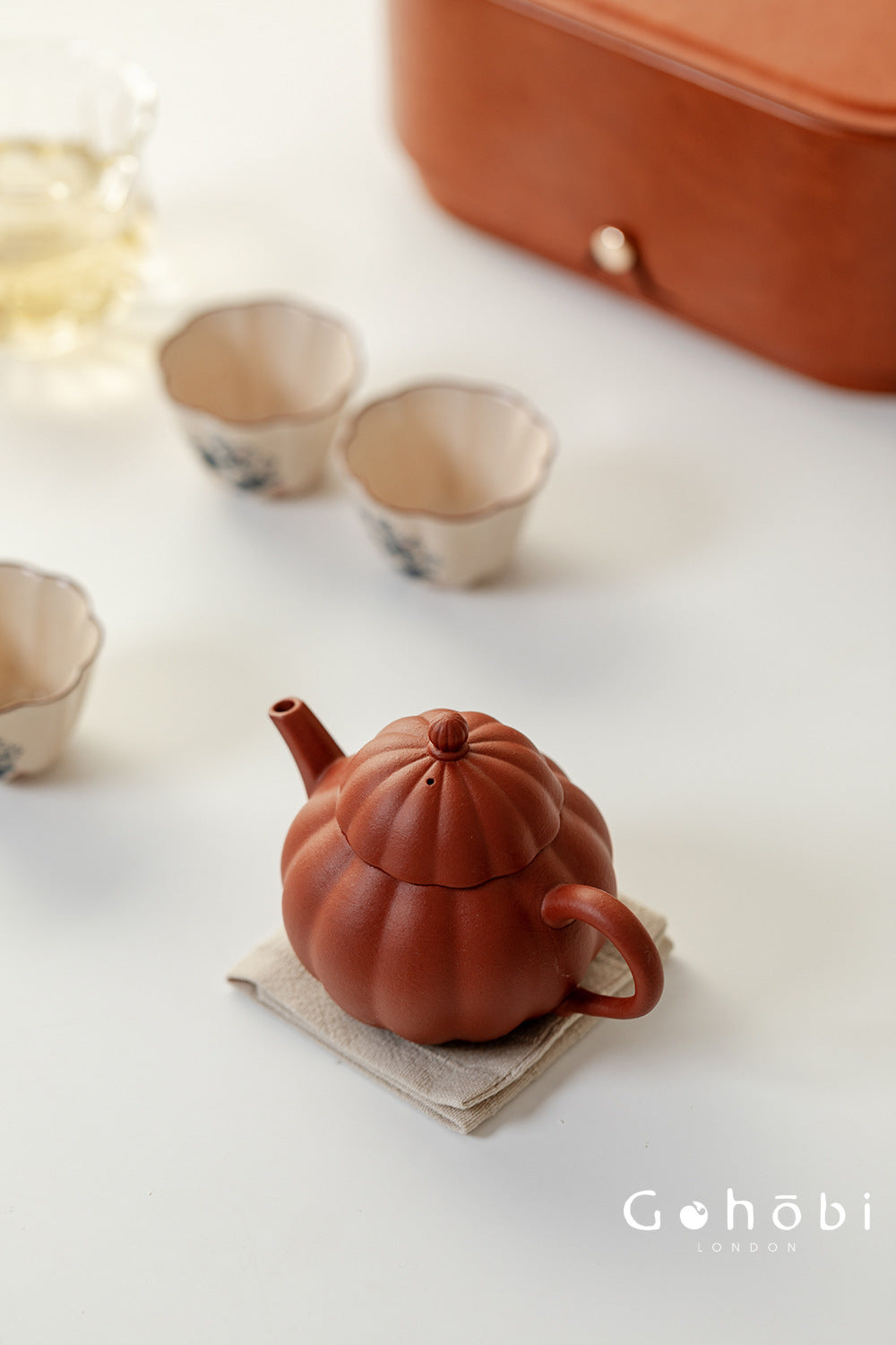 Gohobi Zhu Ni Yixing Purple Sand Travel Tea Set – Portable Gongfu Tea Set with Leather Case