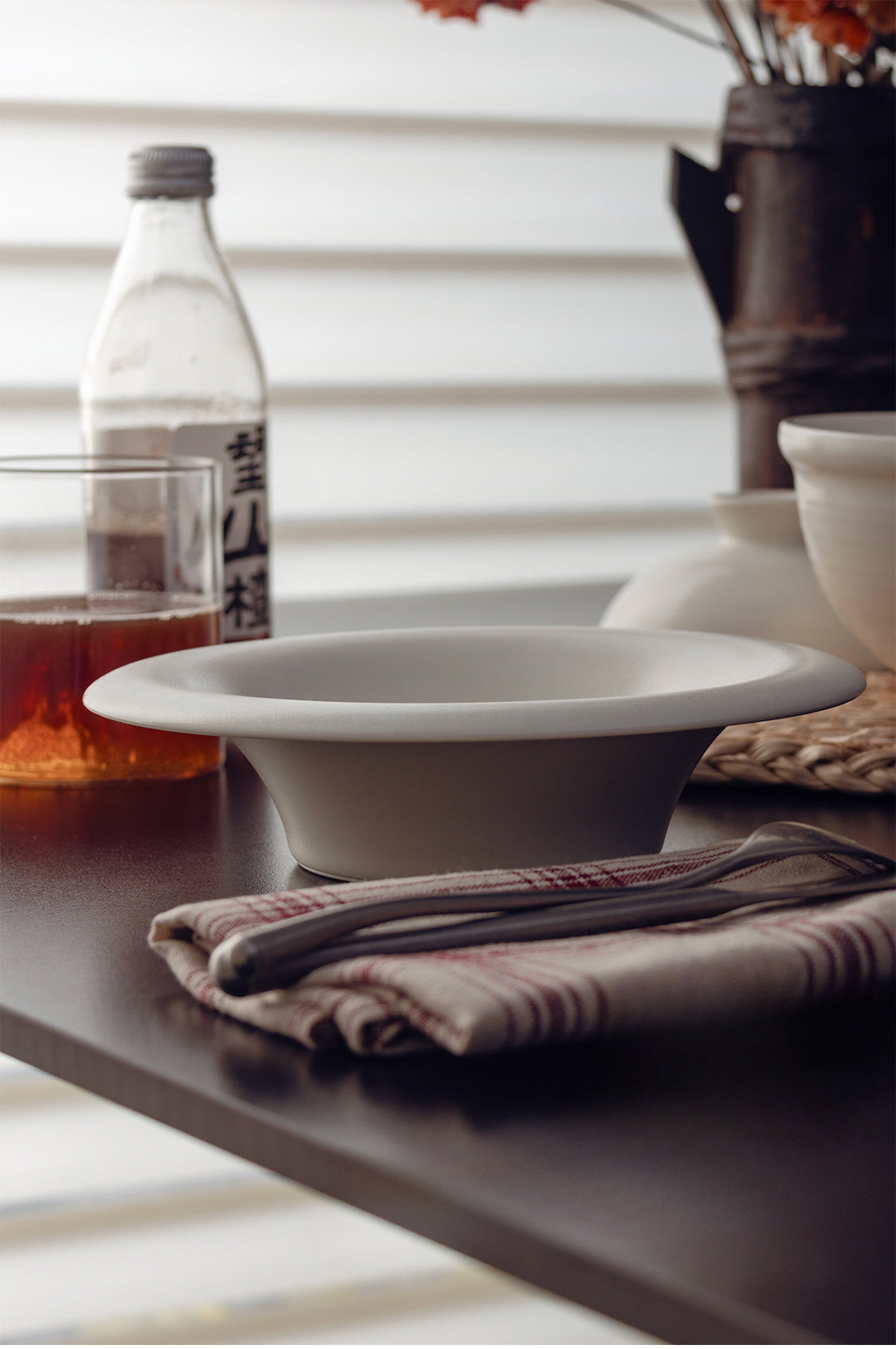 Gohobi Painted Matte 7.5-Inch Reverse Side Pot Plate