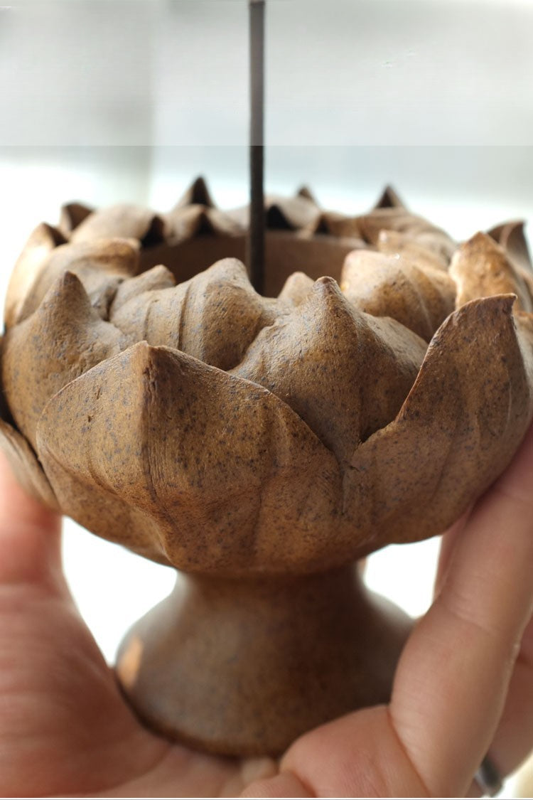 Gohobi Ceramic Lotus Candle Holder