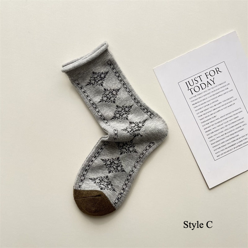 Gohobi Vintage Floral Wool Mid-Calf Socks