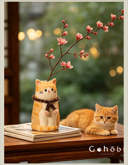Gohobi Cute Cat Ceramic Vase – Handmade Jingdezhen Ikebana Flower Vase