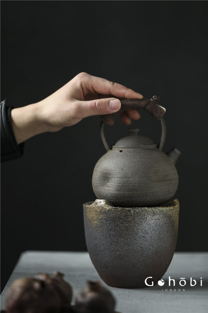 Gohobi Nanbanyaki Style Fireplace-Boiled Teapot – Handmade Wabi-Sabi Dual-Purpose Kettle (900ml)