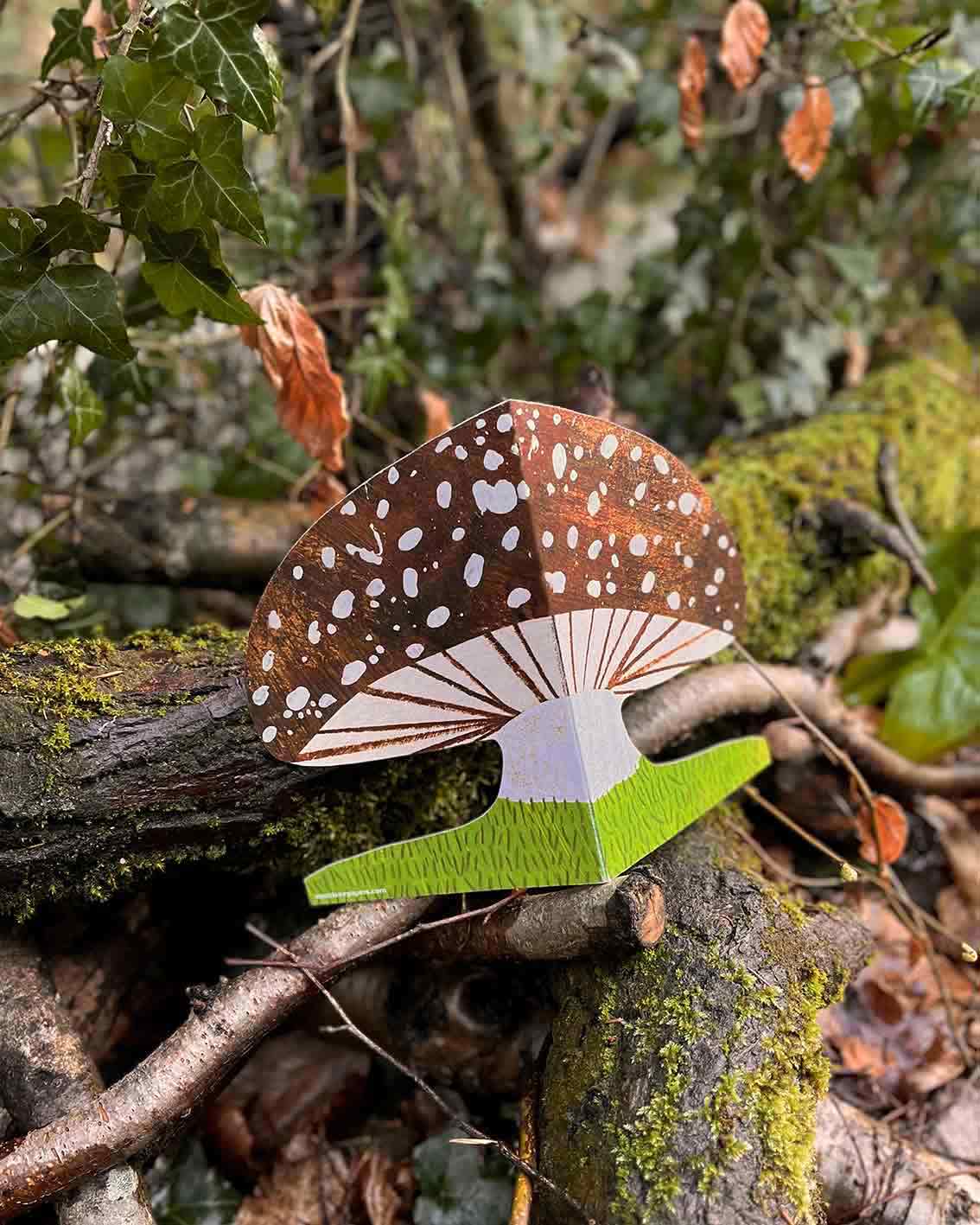 Mortlake Papers Brown Mushroom Shaped Greeting Card [Made in the UK]