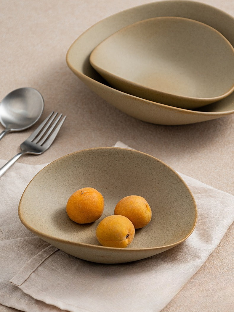 Gohobi Japanese Ceramic Irregular Salad Bowl