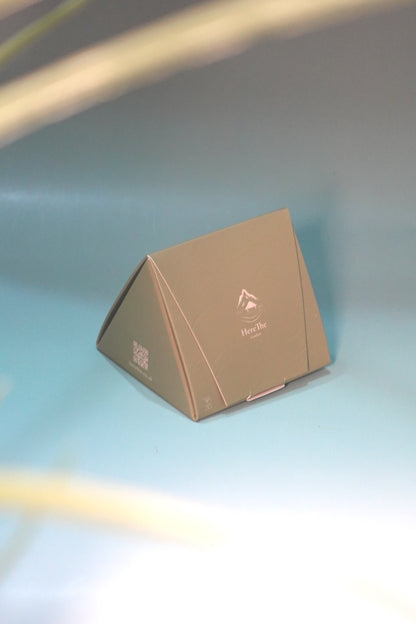 HereThe Osmanthus Oolong – 30g or 110g  Loose Leaf