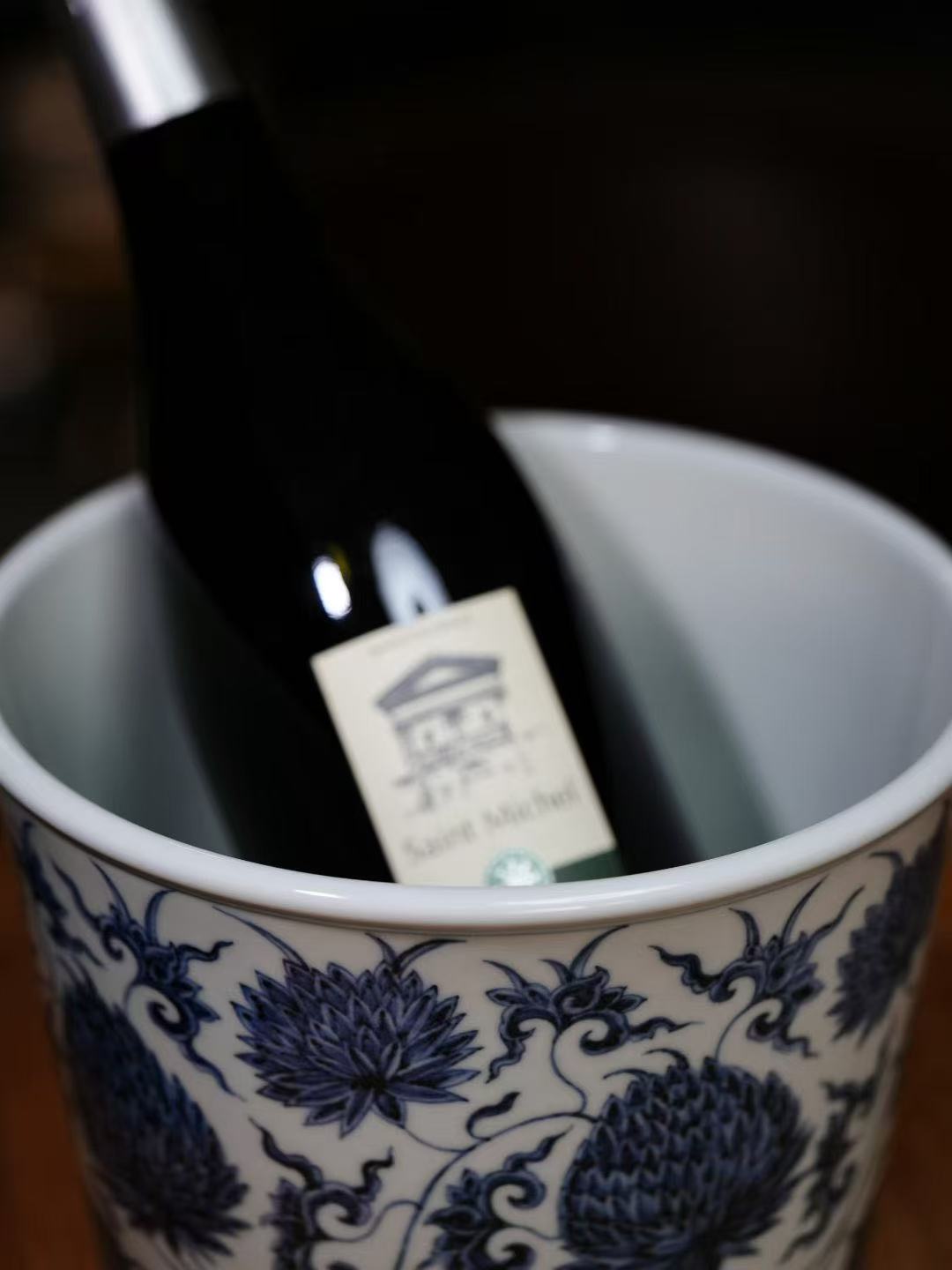 [蔓生敘古x Chingshui Tang] Wood-Fired Kiln Blue and White Lotus & Chrysanthemum Pattern Porcelain Ice Bucket