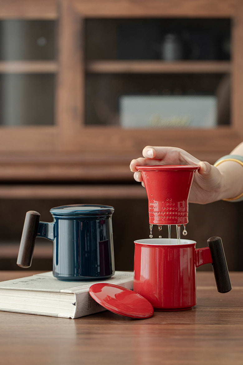 Gohobi Ceramic Office Mug with Infuser and Lid