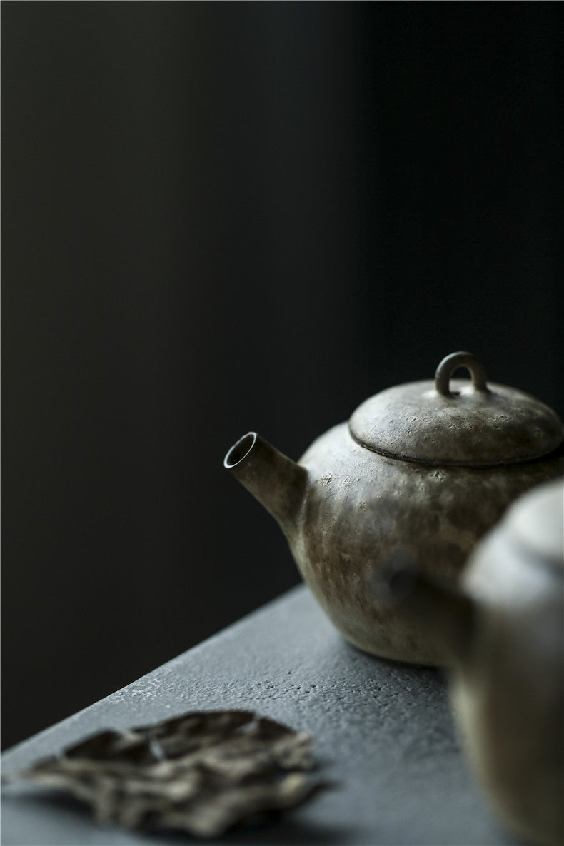 Gohobi Handmade Wood-fired White Paint Teapot