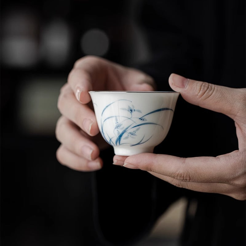 Gohobi Hand-Painted Blue-and-White Thin-Walled Teacup