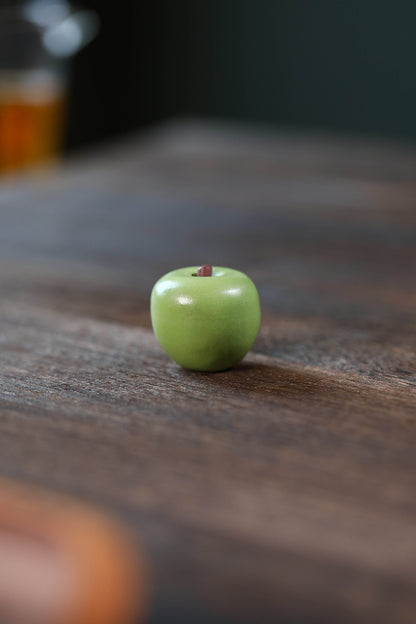 Gohobi Yixing Purple Clay Apple Tea Pet – Handmade Mini Fruit Ornament