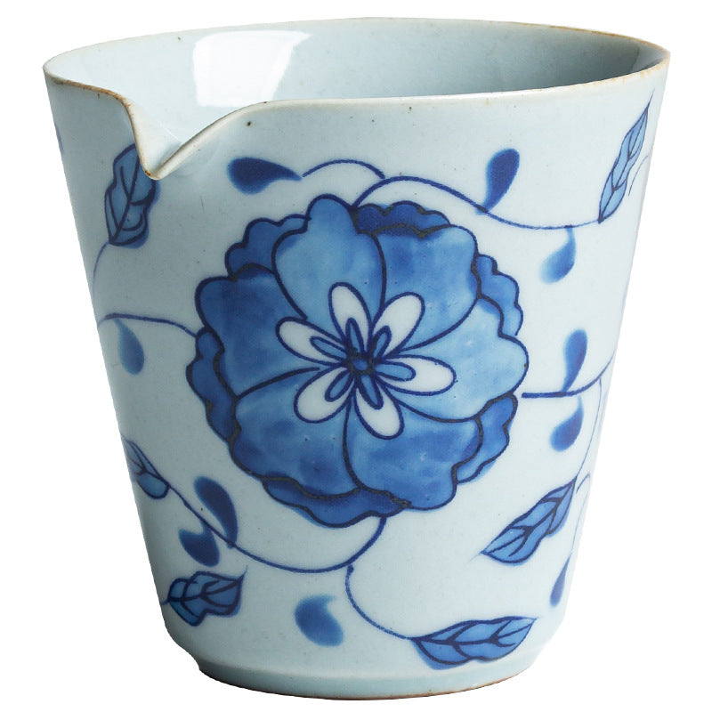 Gohobi Blue and White Twining Lotus Fair Cup