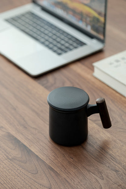 Gohobi Ceramic Office Mug with Infuser and Lid