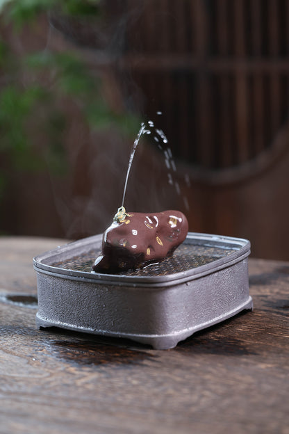 Gohobi Yixing Purple Clay Lotus Frog Tea Pet – Handmade Water-Spraying Lucky Ornament