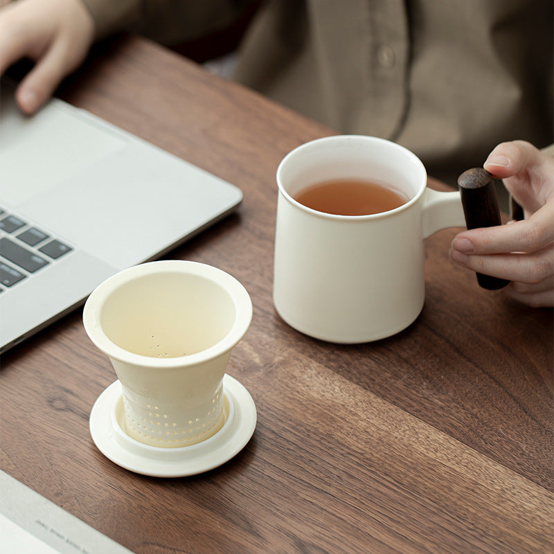 Gohobi Ceramic Office Mug with Infuser and Lid