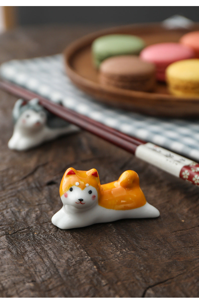 Gohobi Ceramic Lying Dog Chopstick Rest