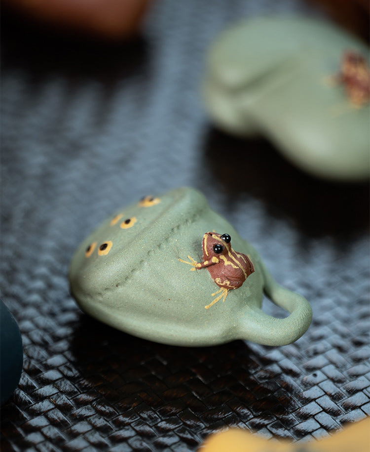 Yixing Purple Sand Spray Tea Pet Handmade Frog(Clearance)
