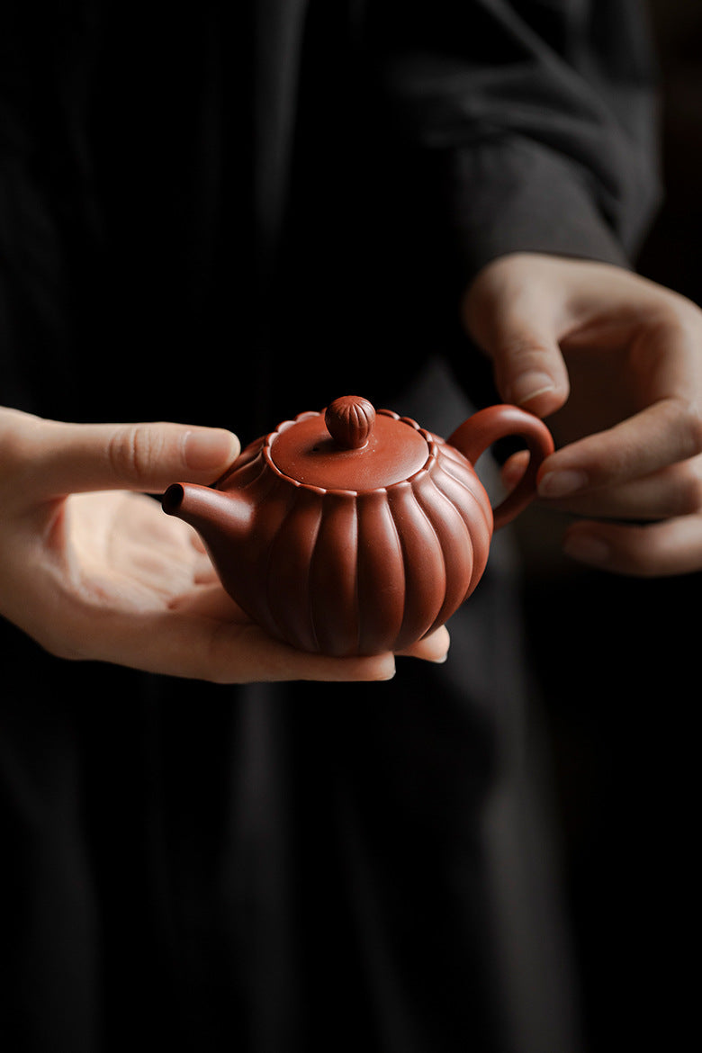 Gohobi Yixing Zisha Chrysanthemum Petal Teapot