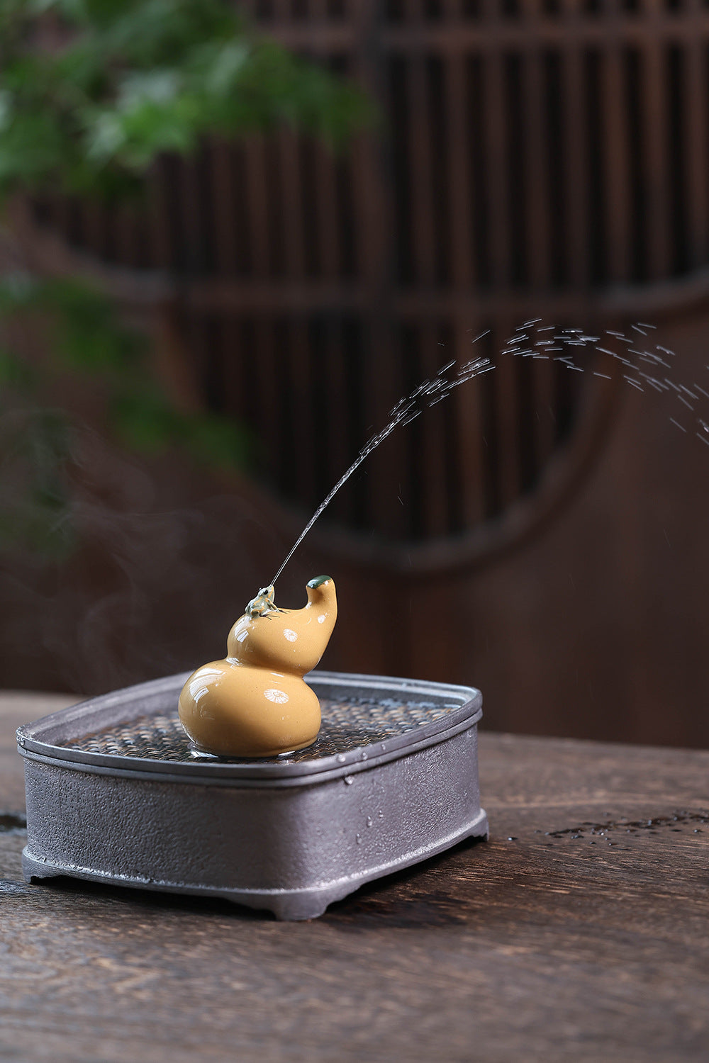 Gohobi Yixing Purple Clay Gourd Frog Tea Pet – Handmade Water-Spraying Ornament