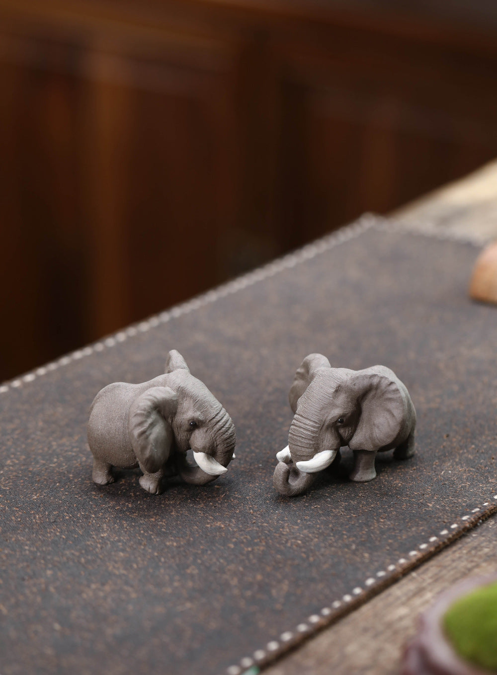 Gohobi Yixing Purple Clay Elephant Tea Pet – Handmade Lucky Tea Table Ornament