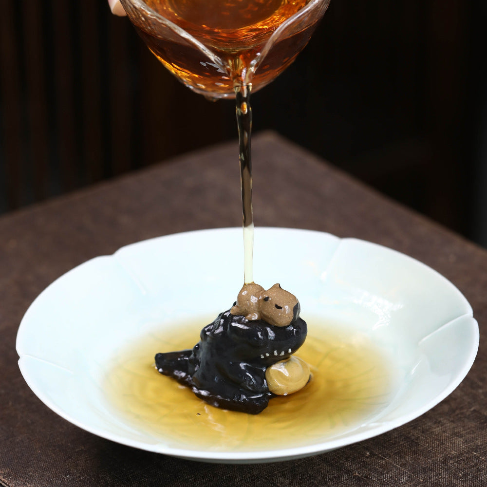 Gohobi Zisha Capybara & Crocodile Tea Pet Figurine