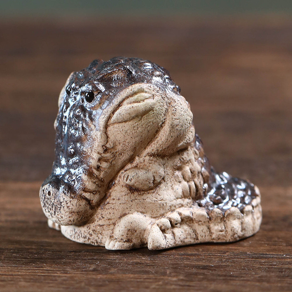 Gohobi Yixing Purple Clay Crocodile Tea Pet – Handmade Wealth Guardian Tea Table Ornament