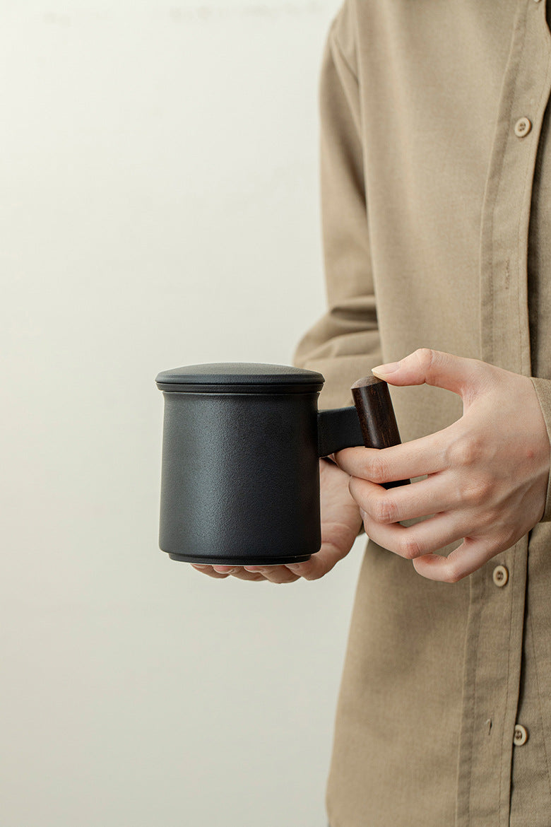 Gohobi Ceramic Office Mug with Infuser and Lid