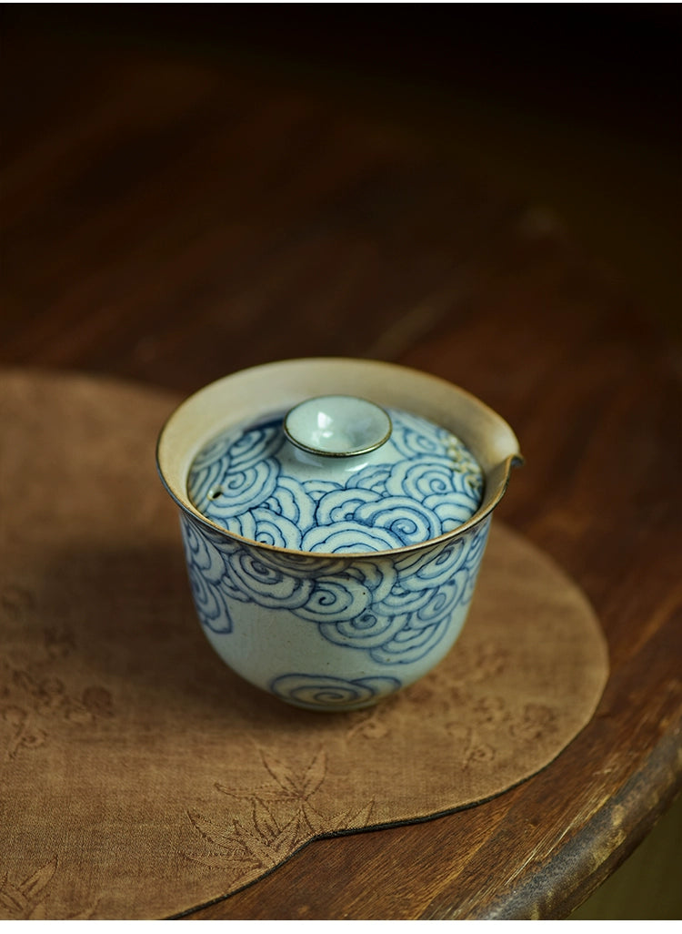 Gohobi Hand-painted Vintage Style Blue and White Dragon Gaiwan