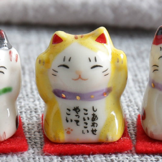 Gohobi Handmade Ceramic Cat Ornament