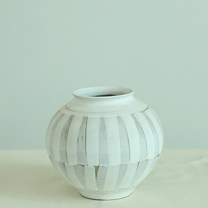 Gohobi Wabi-Sabi White Coarse Pottery Vase