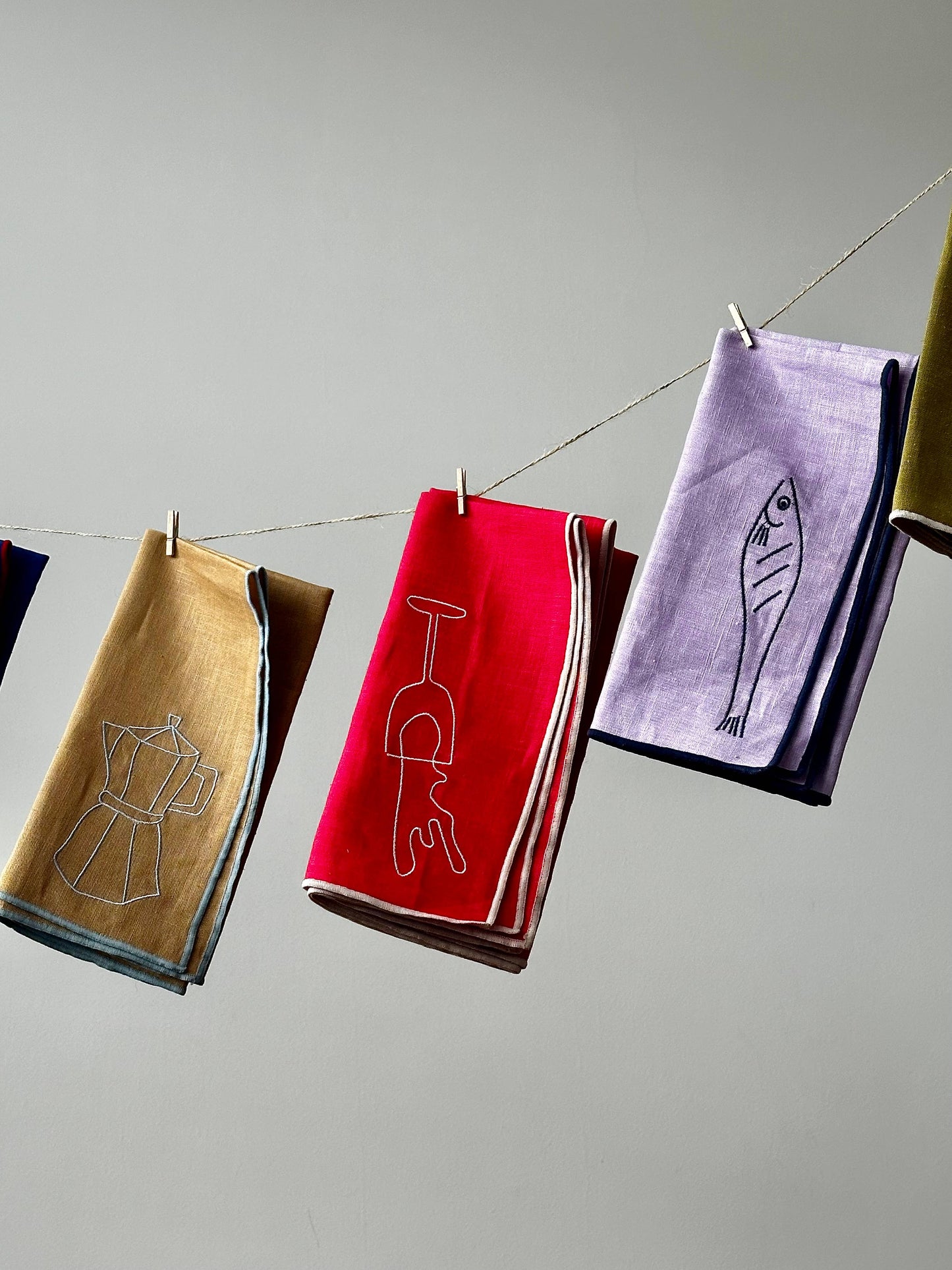 MÆGEN Linen Blend Napkins - Fish (Set of 2)