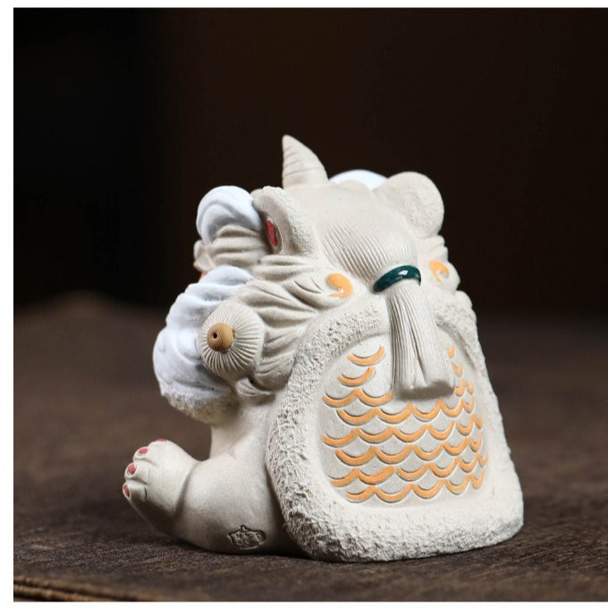 Gohobi Yixing Purple Clay Lion Dance Tea Pet – Handmade Guardian Ornament