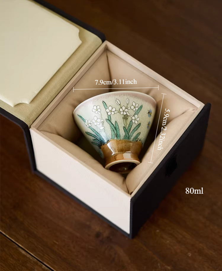 Gohobi Hand-Painted Daffodil Teacup Gift Set – Ceramic Hat Style Tea Cup with Gift Box