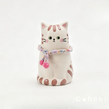 Gohobi Cute Cat Ceramic Vase – Handmade Jingdezhen Ikebana Flower Vase