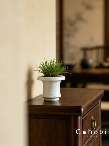 Gohobi Japanese Ikebana Mini Ceramic Vase – Jingdezhen Wabi-Sabi Desktop Flower Vase