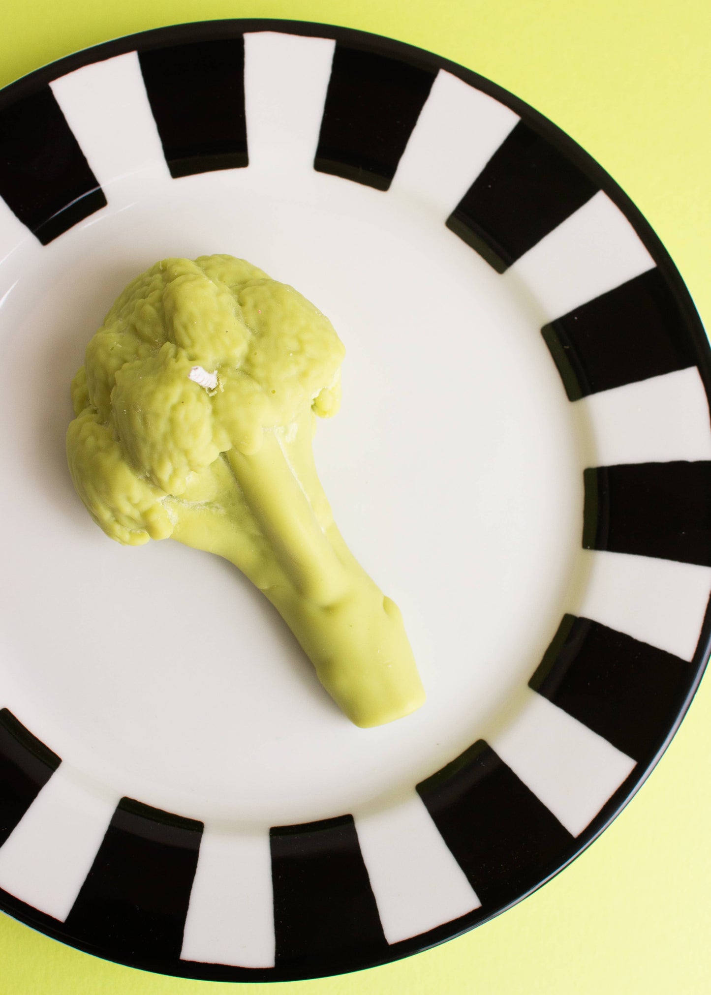 Nata Concept Store Broccoli Candle [Made in the UK]