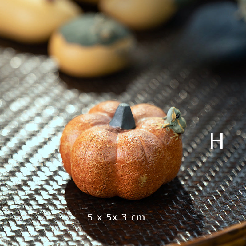 Yixing Purple Sand Spray Tea Pet Handmade Frog(Clearance)