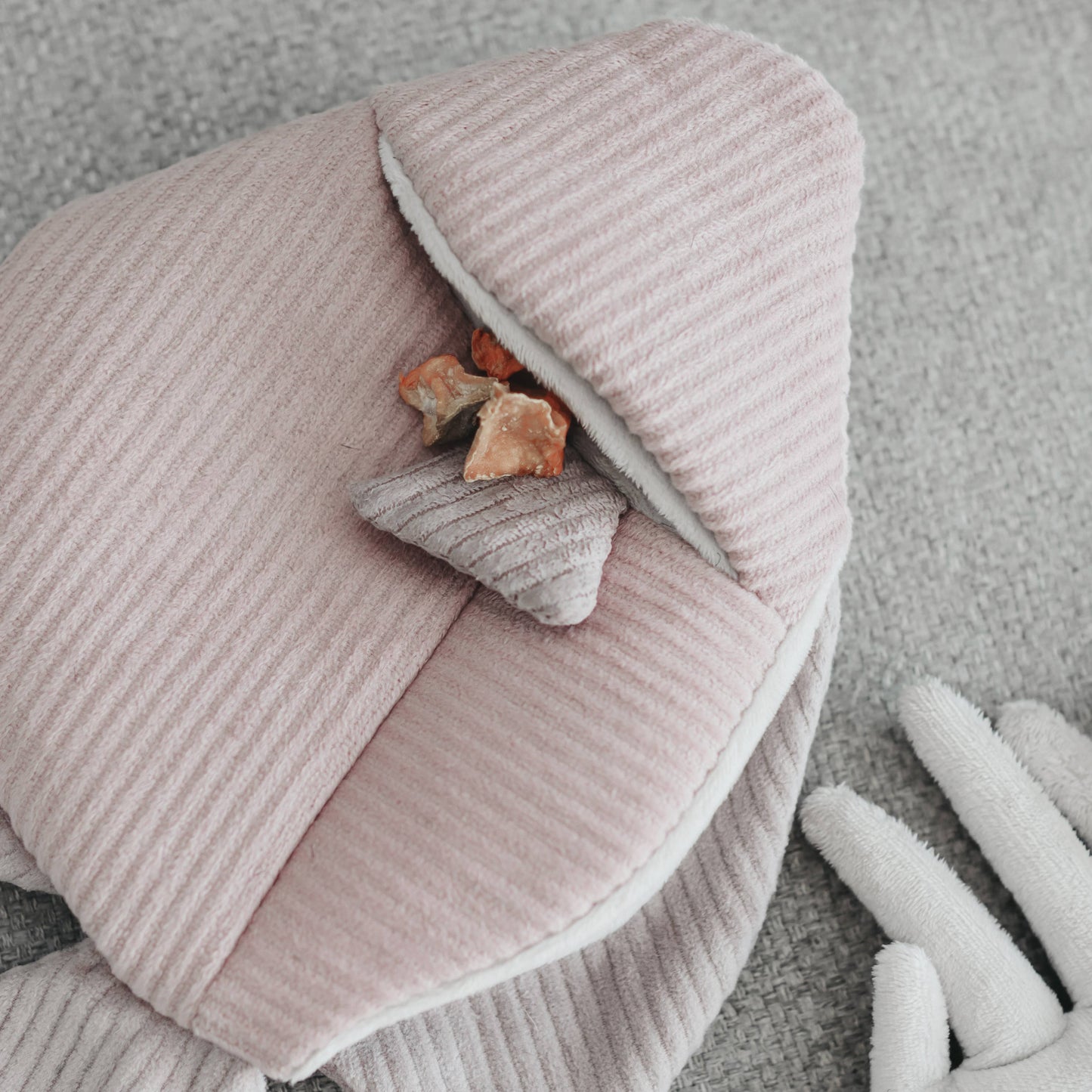 ANGEL FISH//ENRICHMENT DOG TOY