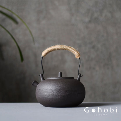 Gohobi Ceramic Tea Kettle – Handmade Household Pottery Teapot (900ml)