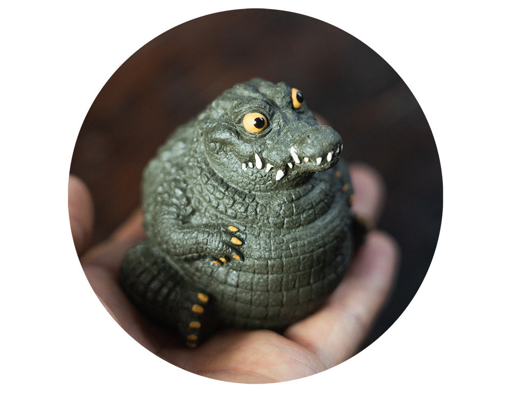 Gohobi Handmade Ceramic YiXing Clay Large Crocodile Ornament Tea pet