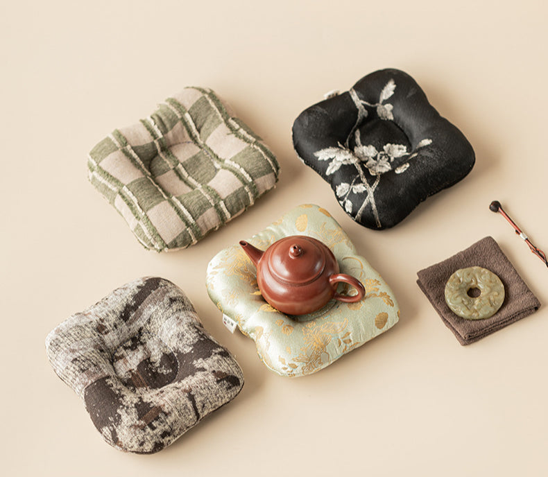 Gohobi Chinese Fabric Pot Coaster