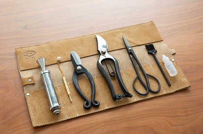 Gohobi Japanese Ikebana Florist Tool Kit – Flower Scissors, Water Injector & Tool Bag Set