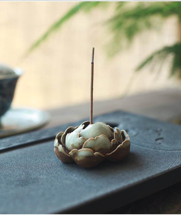 Gohobi Handmade Ceramic incense burner green  lotus Incense stick holder Gongfu tea Japanese Lotus