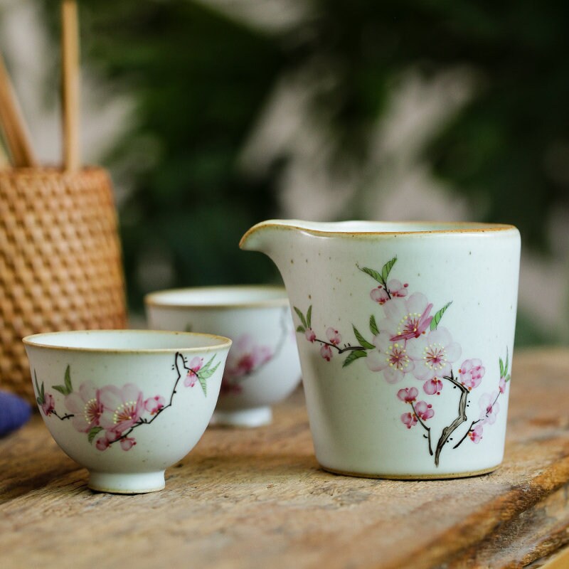Gohobi Hand-painted Peach blossom Fair cup Ceramic Chinese Gongfu tea Kung fu tea Japanese Chado Tea pitchers