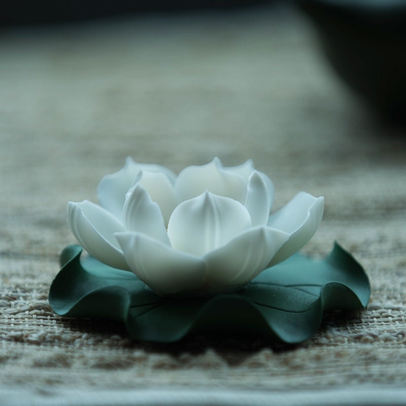 Gohobi Handmade Ceramic White lotus Incense stick holder Gongfu tea Japanese Chado