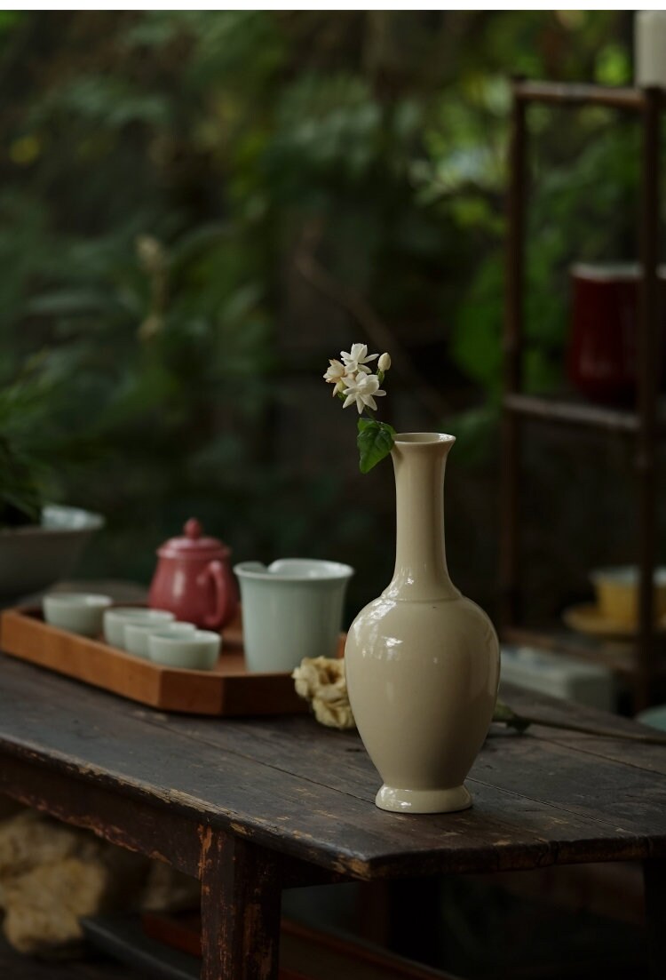 Gohobi handmade white ceramic vase pottery zen Chinese Gongfu tea Kung fu tea Japanese Chado table decoration