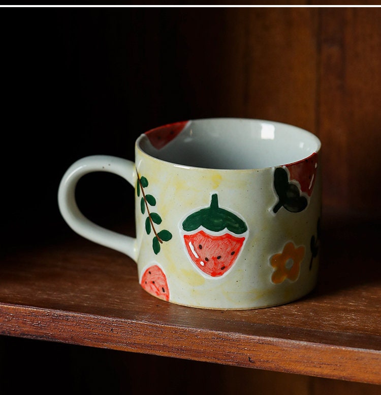 Gohobi Hand-painted ceramic strawberry teacup coffee mug with spoon Japanese style