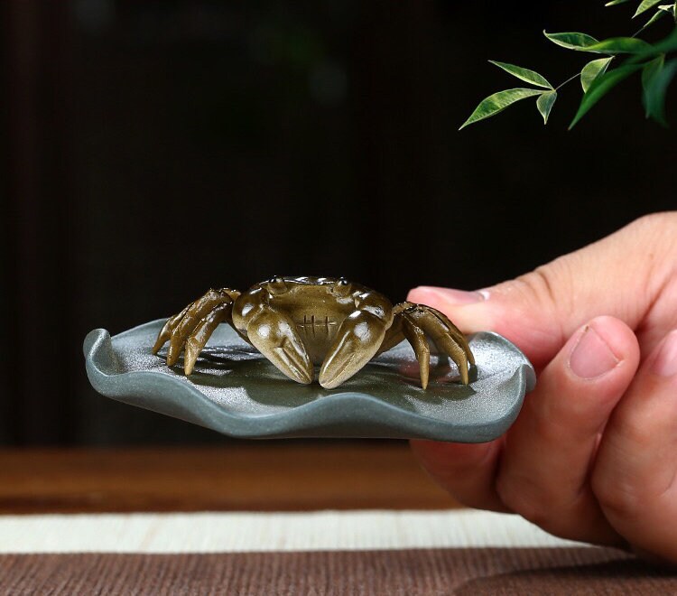 Gohobi Handmade colour change crab ornaments Tea pets ceramic YiXing clay  Chinese Gongfu tea Kung fu tea Japanese Chado unique ornaments