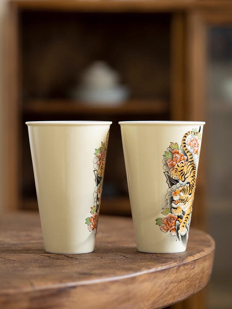 Large clearance tea cup
