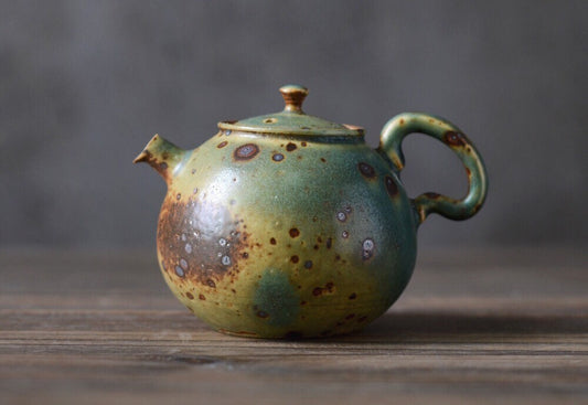 Gohobi Handmade ceramic teapot Chinese Gongfu tea Kung fu tea Japanese Teacup small green tea cup [Green banana collection]
