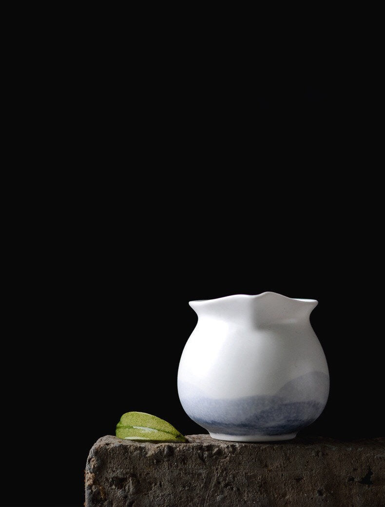 Gohobi Tea pitcher/ Fair cup Ceramic Chinese Gongfu tea Kung fu tea Japanese Chado  [Hand-painted Mountain collection]